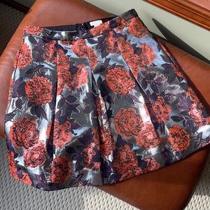 J Crew Silver Jacquard Pleated Rose Print Skirt!